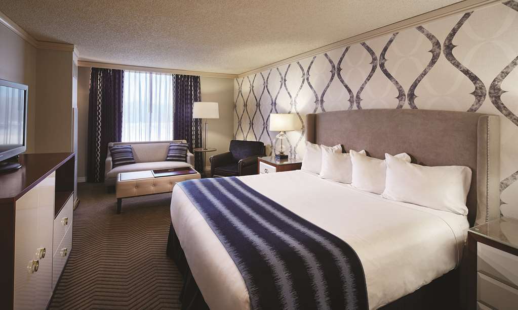 Harrahs N.Kc Casino Hotel North Kansas City Room photo