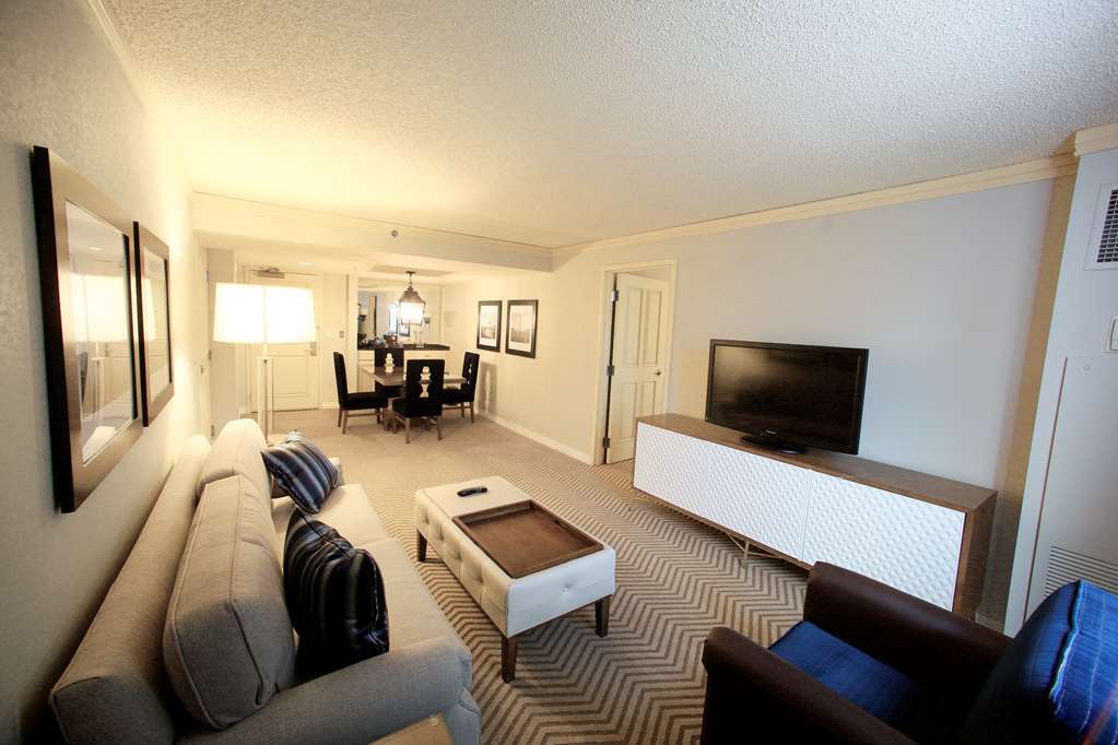 Harrahs N.Kc Casino Hotel North Kansas City Room photo